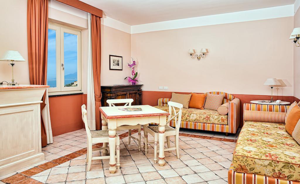 Villa Sabrina Relais Sorrento Quarto foto